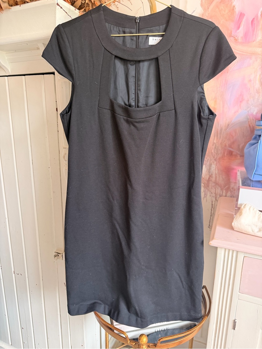 Trina Turk Black Cap-Sleeve Cutout Shift Dress